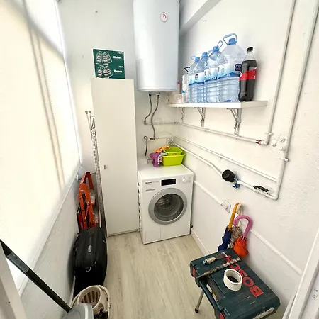 Lanzas Lzrth Apartment *